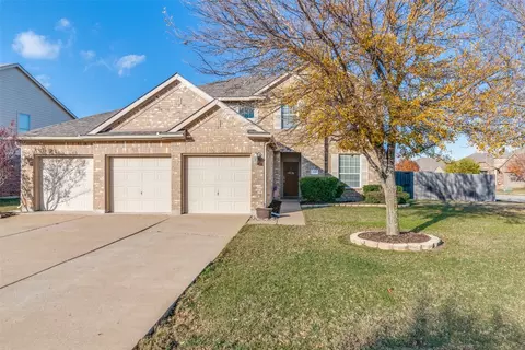 3000 Flowering Springs Dr, Forney, TX 75126