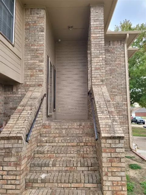 1105 Hanover Dr, Euless, TX 76040 photo 6