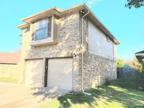 1105 Hanover Dr, Euless, TX 76040 photo 4