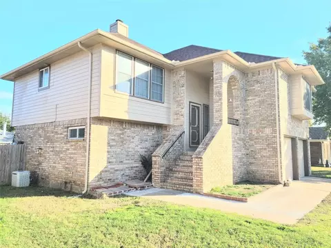 1105 Hanover Dr, Euless, TX 76040 photo 2