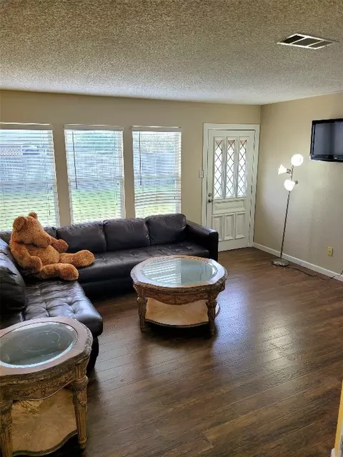 1105 Hanover Dr, Euless, TX 76040 photo 8