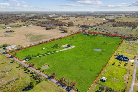 9830 Cole Rd, Pilot Point, TX 76258