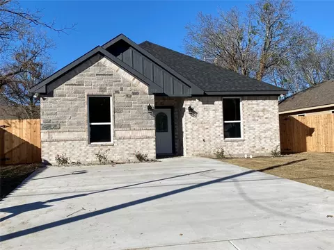 503 Robbins St, Cleburne, TX 76031