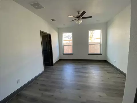 503 Robbins St, Cleburne, TX 76031 photo 10