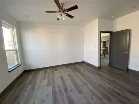 503 Robbins St, Cleburne, TX 76031 photo 9