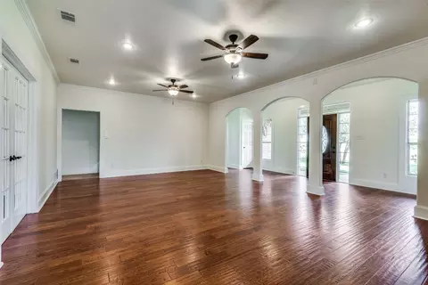 11489 Plainview Rd, Krum, TX 76249 photo 7
