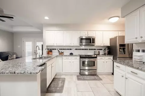 2601 Rochdale St, Garland, TX 75040