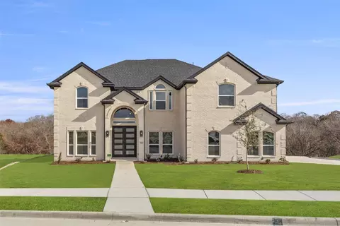 500 Hidden Cove Dr, Desoto, TX 75115