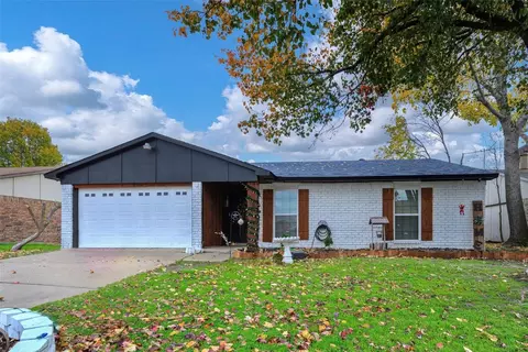 3704 Sugarberry Dr, Mesquite, TX 75150