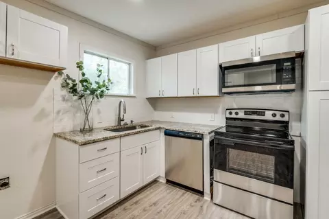 4609 Lois St, Fort Worth, TX 76119