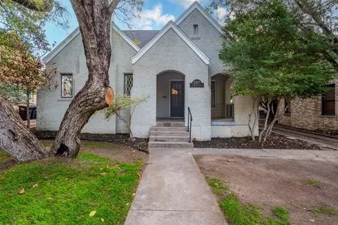 2217 Tremont Ave, Fort Worth, TX 76107