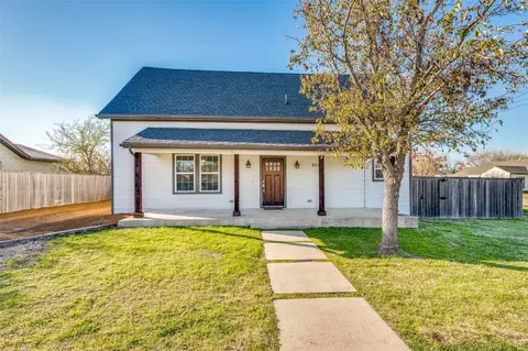 312 N Arizona Dr, Celina, TX 75009
