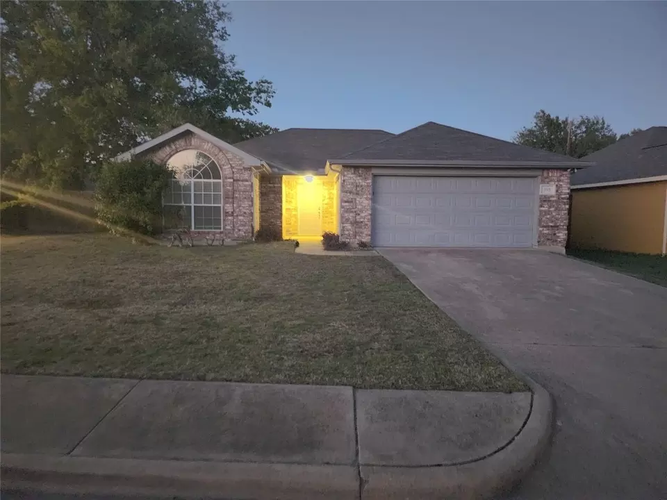 505 Starling Dr, Desoto, TX 75115 15 Photos Movoto