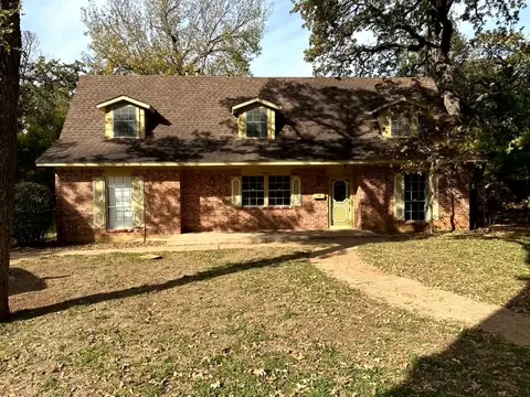 1815 Wellington Ct, Arlington, TX 76013