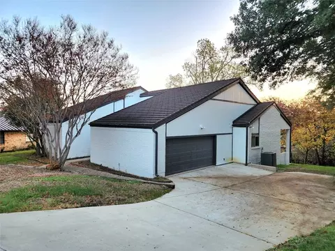 600 La Vida Ct, Irving, TX 75062
