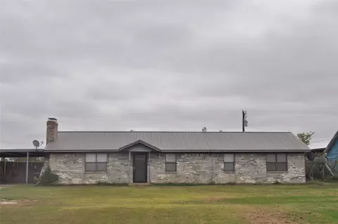 7455 Farm Road 905, Paris, TX 75462