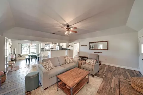 287 Bronco Ln, Springtown, TX 76082 photo 9