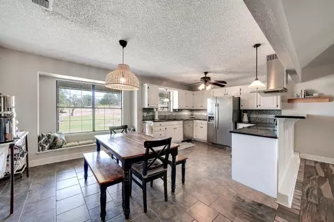 287 Bronco Ln, Springtown, TX 76082 photo 8