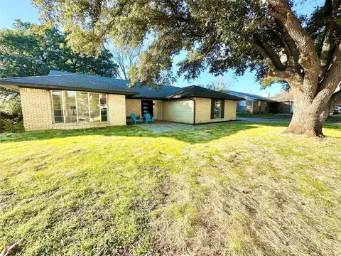 2717 Cibola Dr, Irving, TX 75062