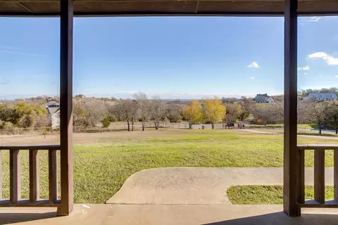 109 N Alta Mesa Ct, Fort Worth, TX 76108