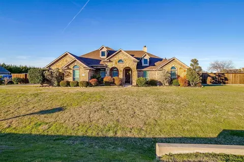 495 Janis Ln, Waxahachie, TX 75165