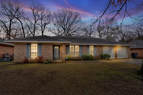 9817 W Trails End, Shreveport, LA 71118