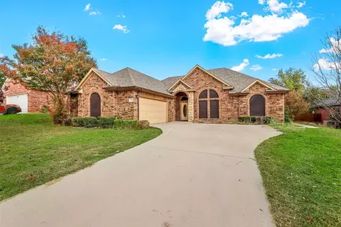311 Jade Ln, Weatherford, TX 76086