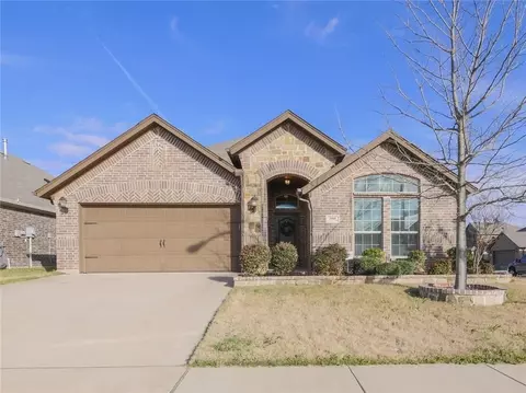 5900 Black Bass Dr, Fort Worth, TX 76179
