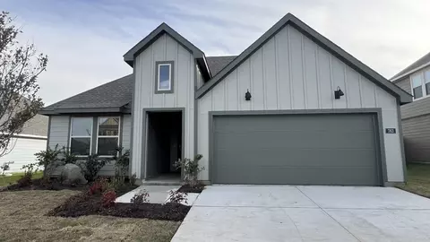763 Primrose Ln, Pilot Point, TX 76258