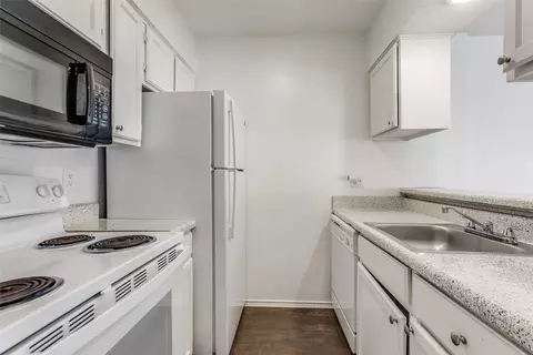9520 Royal Ln #219, Dallas, TX 75243