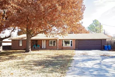 105 Deer Ln, Graham, TX 76450