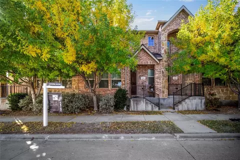 924 Grace Ln, The Colony, TX 75056