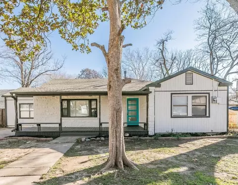 405 S Brazos St, Weatherford, TX 76086