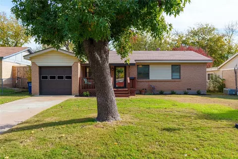 113 Windward Way, Euless, TX 76040