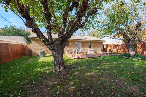 113 Windward Way, Euless, TX 76040 photo 22