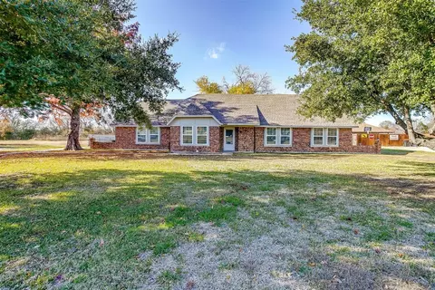 10145 Carlton Pkwy, Waxahachie, TX 75165