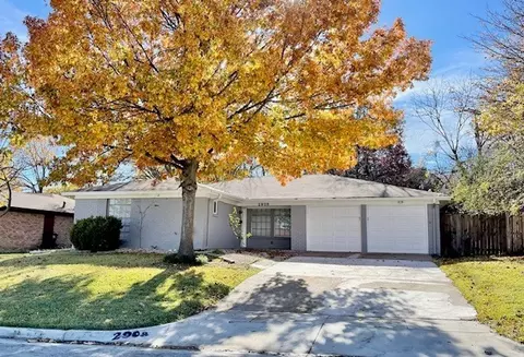 2908 San Marcos Dr, Fort Worth, TX 76116