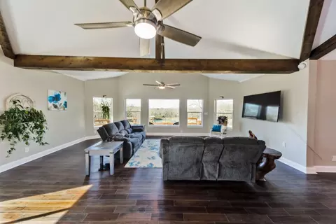 Living - 115 Pheasant Run Ct, Sunset, TX 76270 photo 1 of 4