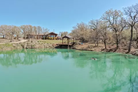 Exterior - 115 Pheasant Run Ct, Sunset, TX 76270 photo 9 of 11