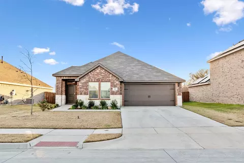 329 Unbridled Rd, Waxahachie, TX 75165