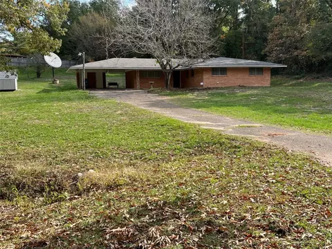 304 Patton Ln, Tyler, TX 75704
