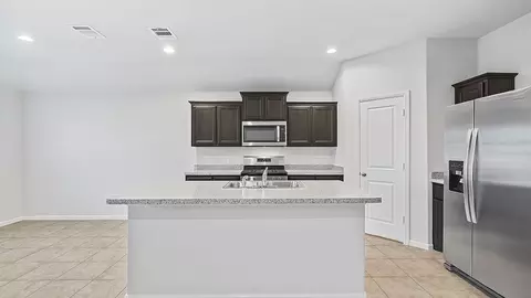 513 Bronze Cir E, Springtown, TX 76082 photo 5