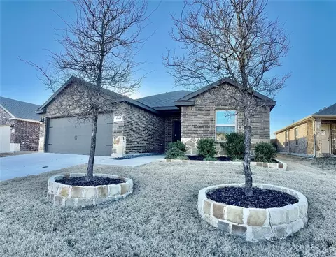1013 Emerald Dr, Princeton, TX 75407