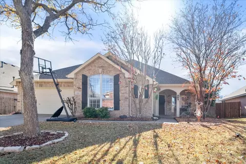 4008 Orchid Ln, Mansfield, TX 76063
