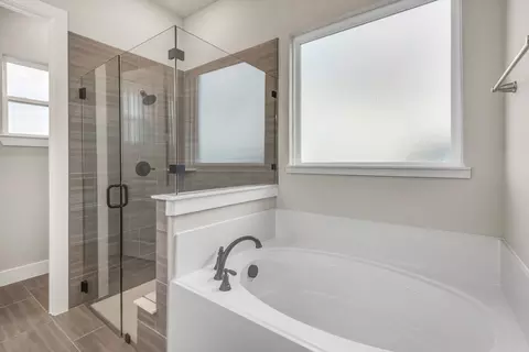 Bath - 485 Brown Rd, Leonard, TX 75452 photo 6 of 6