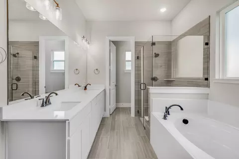 Bath - 485 Brown Rd, Leonard, TX 75452 photo 3 of 6