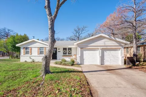 1101 Mason Dr, Hurst, TX 76053