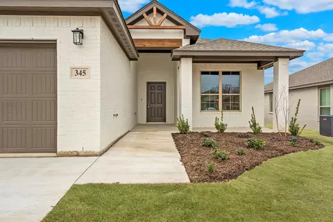 345 Clark Ave, Weatherford, TX 76085
