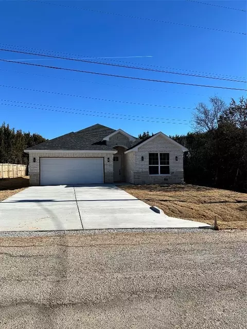 2607 Mercedes St, Granbury, TX 76048