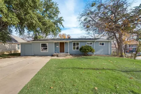702 Macgregor Dr, Grand Prairie, TX 75050